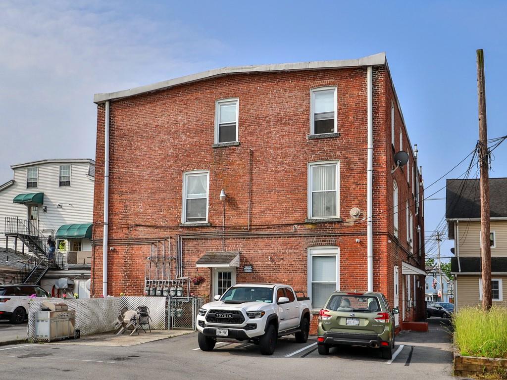 11 Goshen Avenue