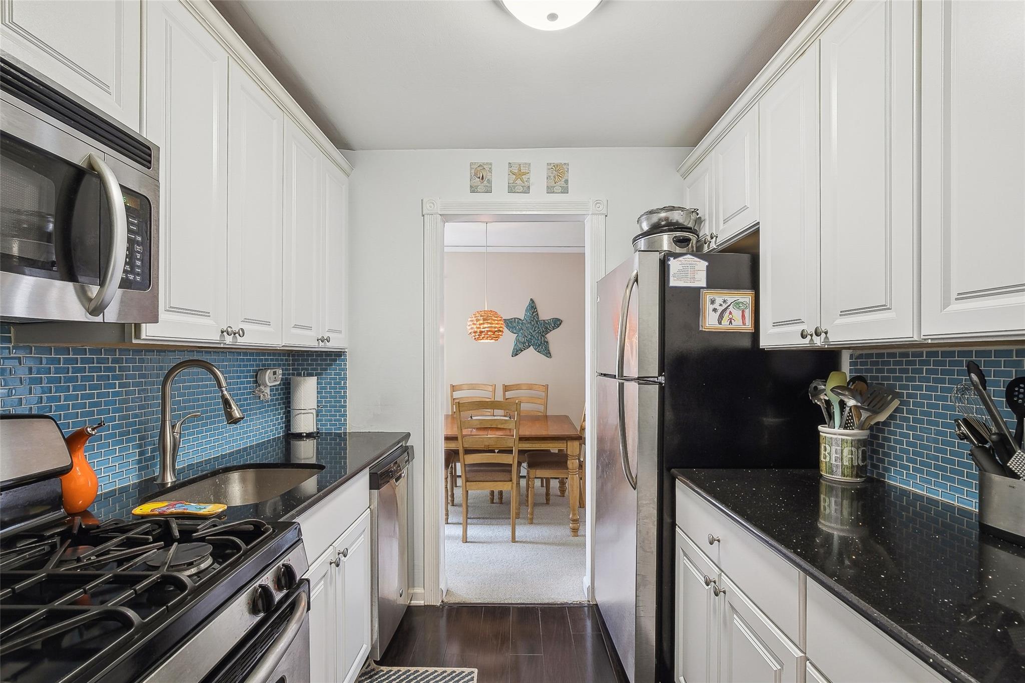 136 Church Street St #1D, Kings Park, New York image 17