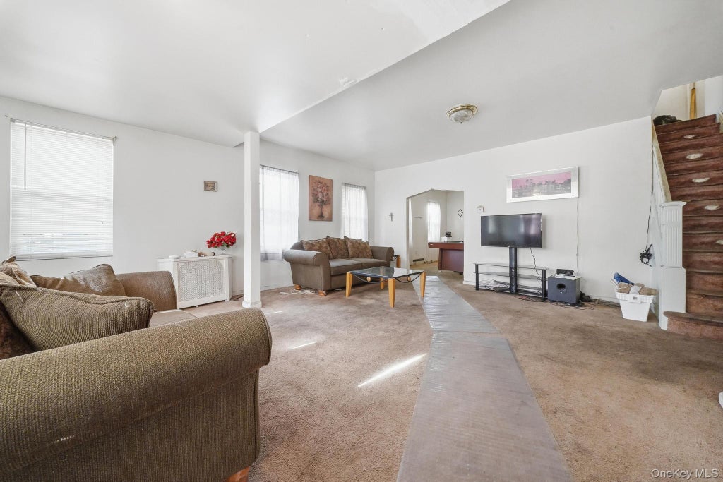 Photo of 188-01 Mangin Avenue, Saint Albans, NY 11412 (MLS # 1060561)