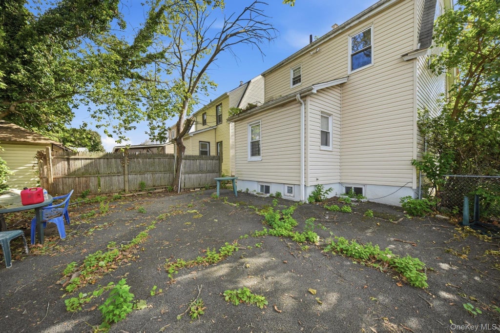 Photo of 188-01 Mangin Avenue, Saint Albans, NY 11412 (MLS # 1060561)