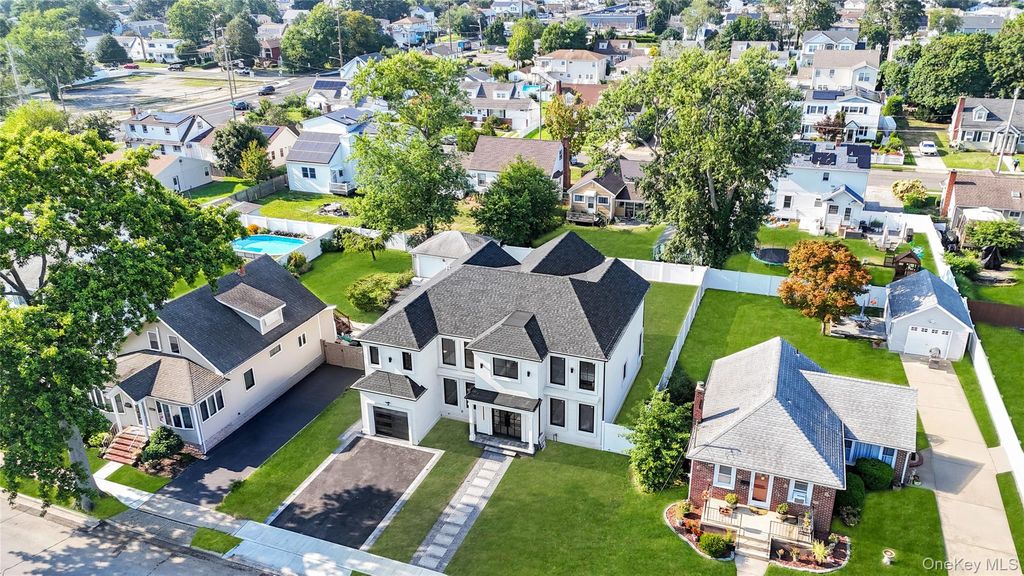 Photo of 2497 Tonquin Street, East Meadow, NY 11554 (MLS # 961026)