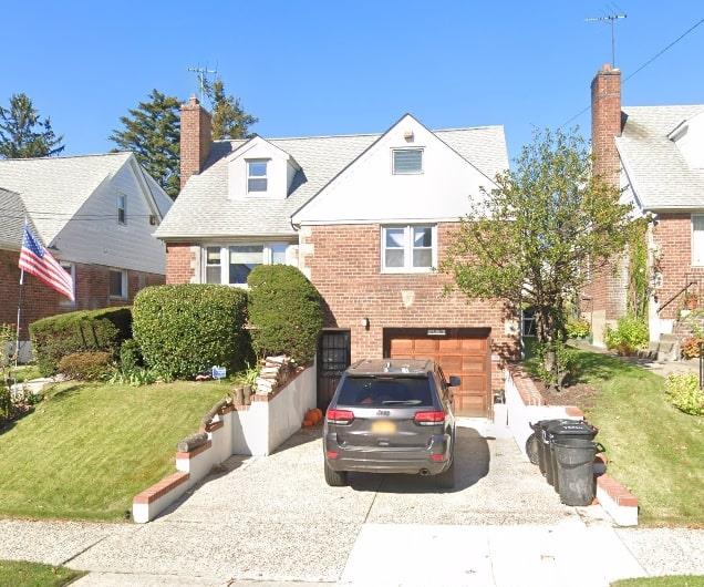 Rental Property at 20th Avenue 1 Fl, Whitestone, Queens, NY - Bedrooms: 3 
Bathrooms: 2 
Rooms: 3  - $3,300 MO.
