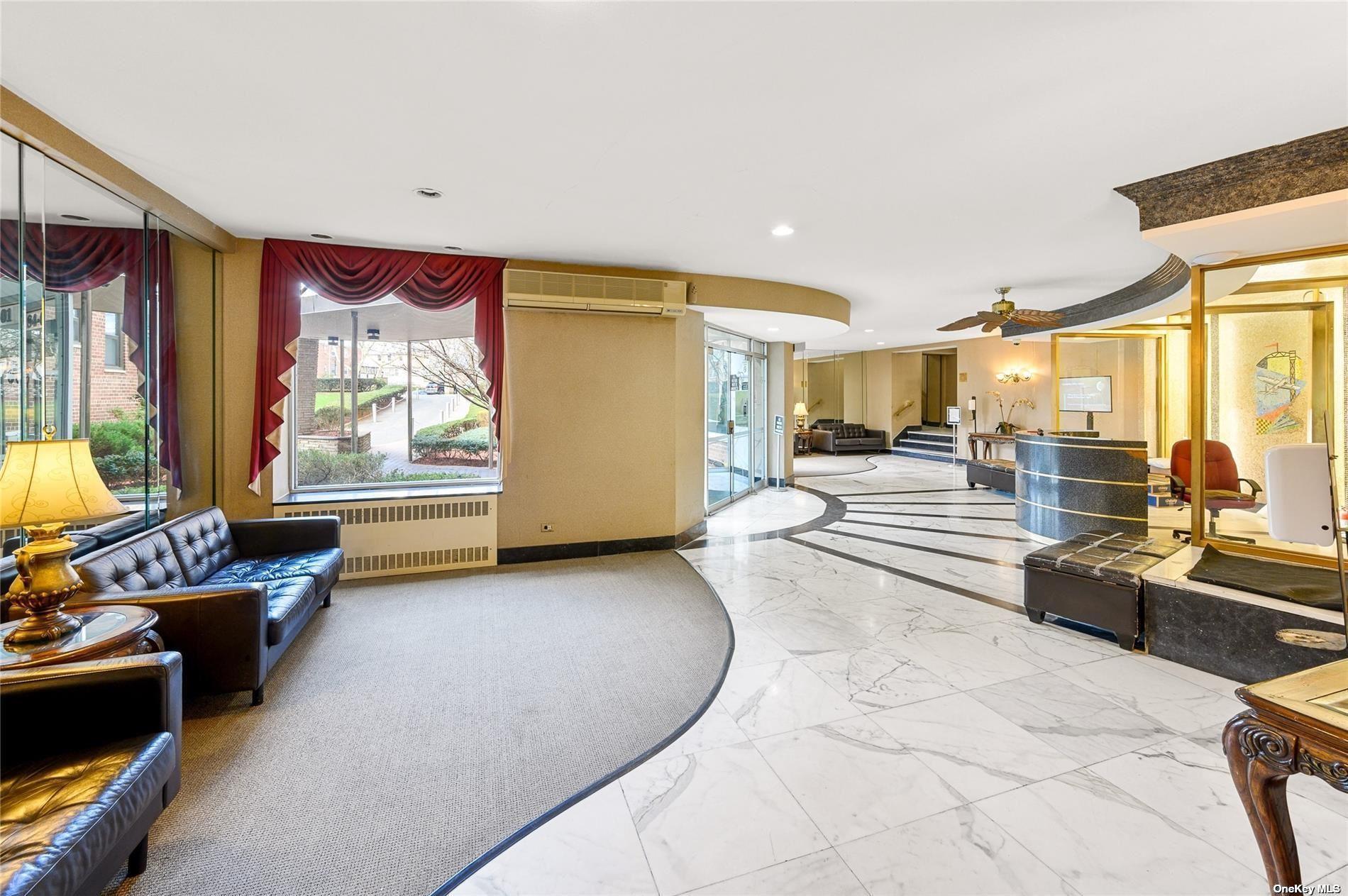 8401 Main Street #428, Briarwood, New York image 16