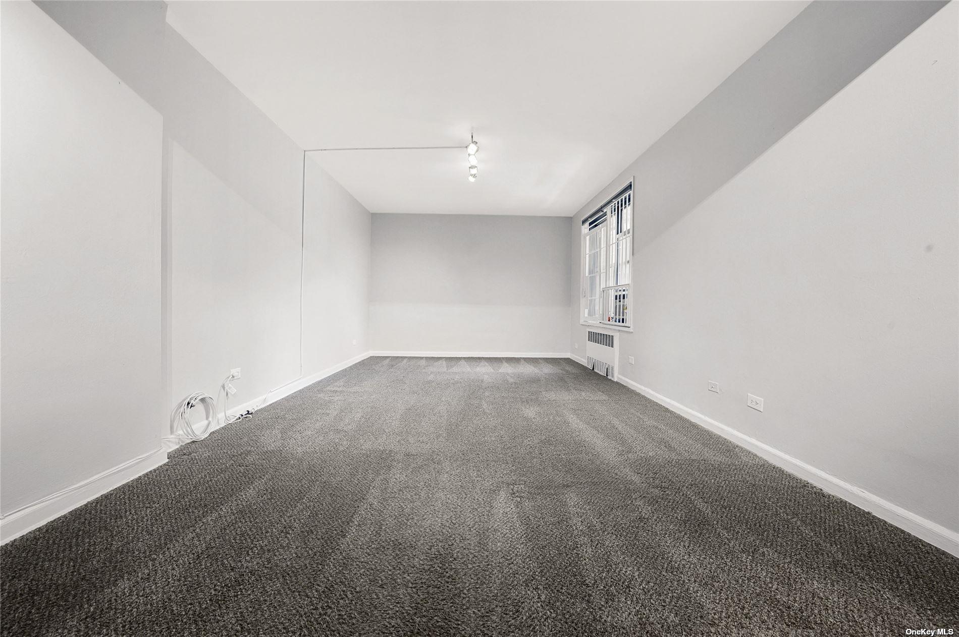 8401 Main Street #428, Briarwood, New York image 6
