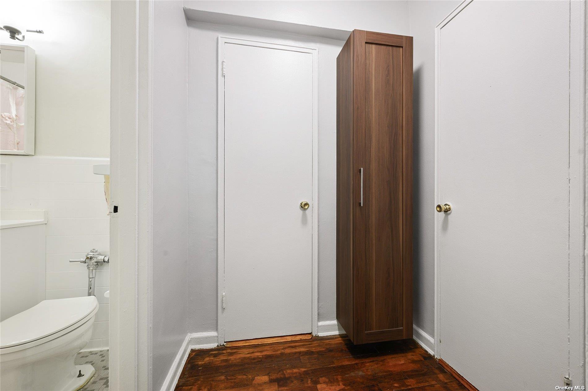 8401 Main Street #428, Briarwood, New York image 14