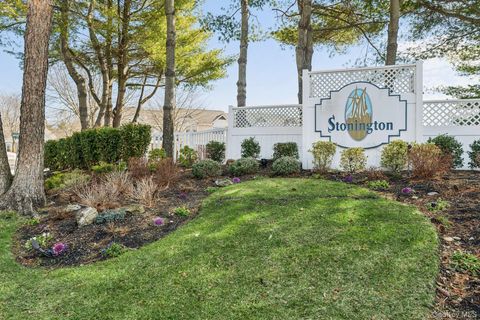 Condo For Sale - 4 Commodore Circle<br/> Port Jefferson Station, NY 11776