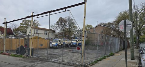 Photo of 109-17 Sutphin Boulevard, Jamaica, NY 11435 (MLS # 989020)