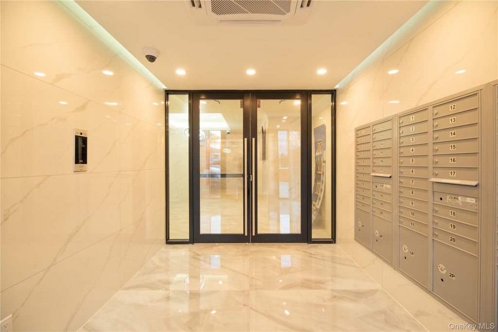 Photo of 42-18 147th Street #2i, Flushing, NY 11355 (MLS # 967843)