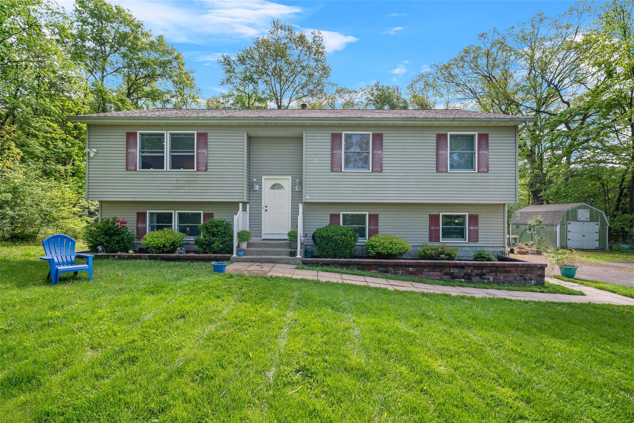 220 Twin Arch Road