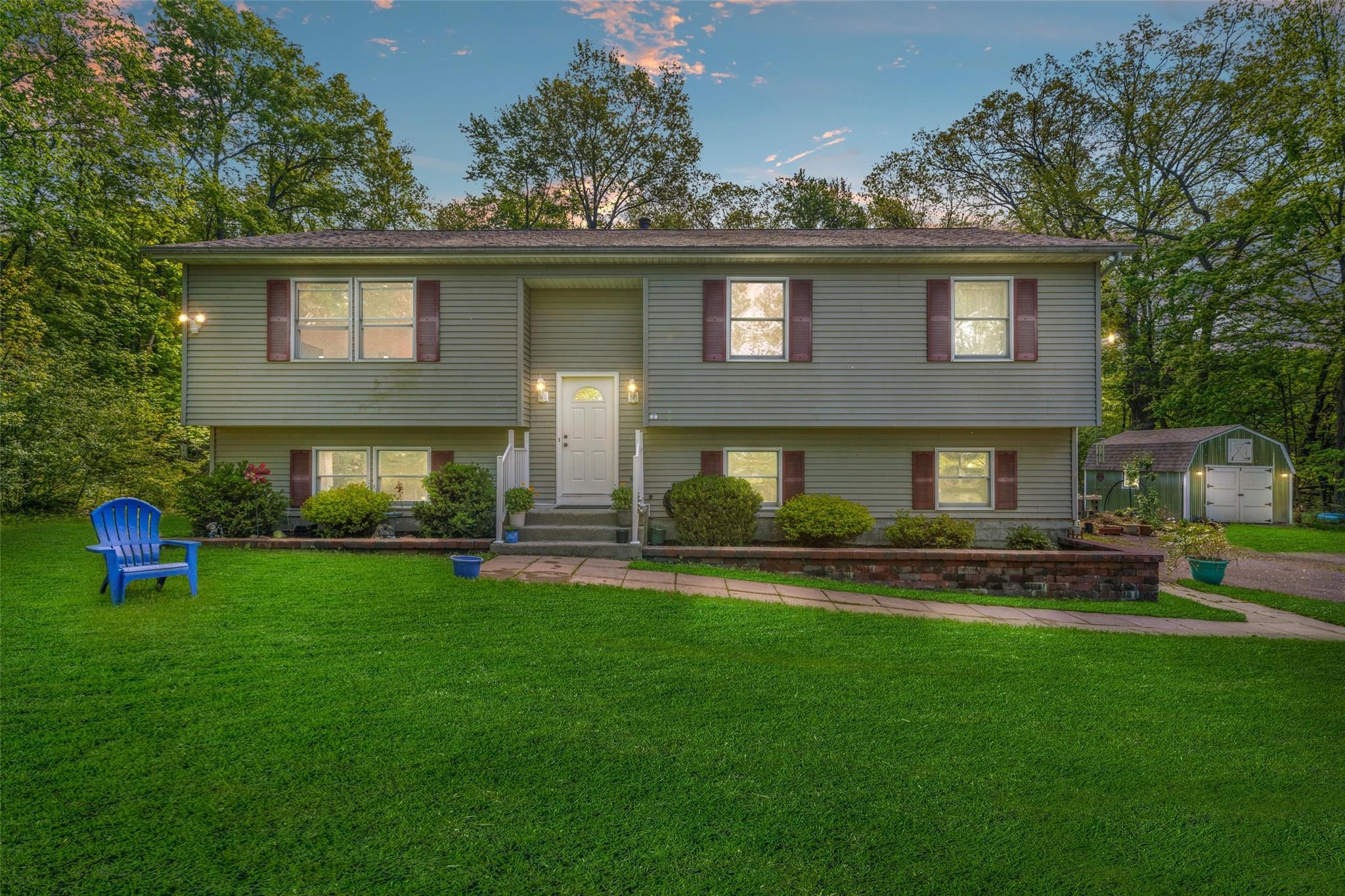 220 Twin Arch Road, Rock Tavern, New York image 1