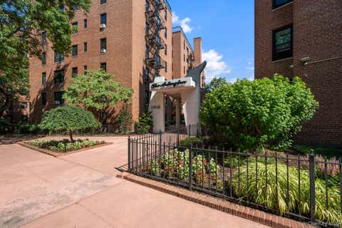 Homes For Sale - 139-15 83rd Avenue #330<br/> Briarwood, NY 11435