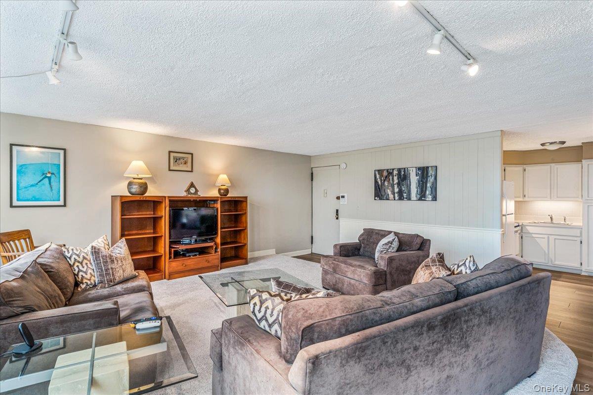 7-24 166th Street 8C