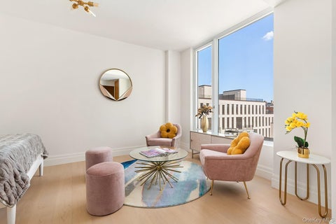 Condo For Rent - 30-55 Vernon Boulevard #8D<br/> Queens County, Astoria, NY 11102