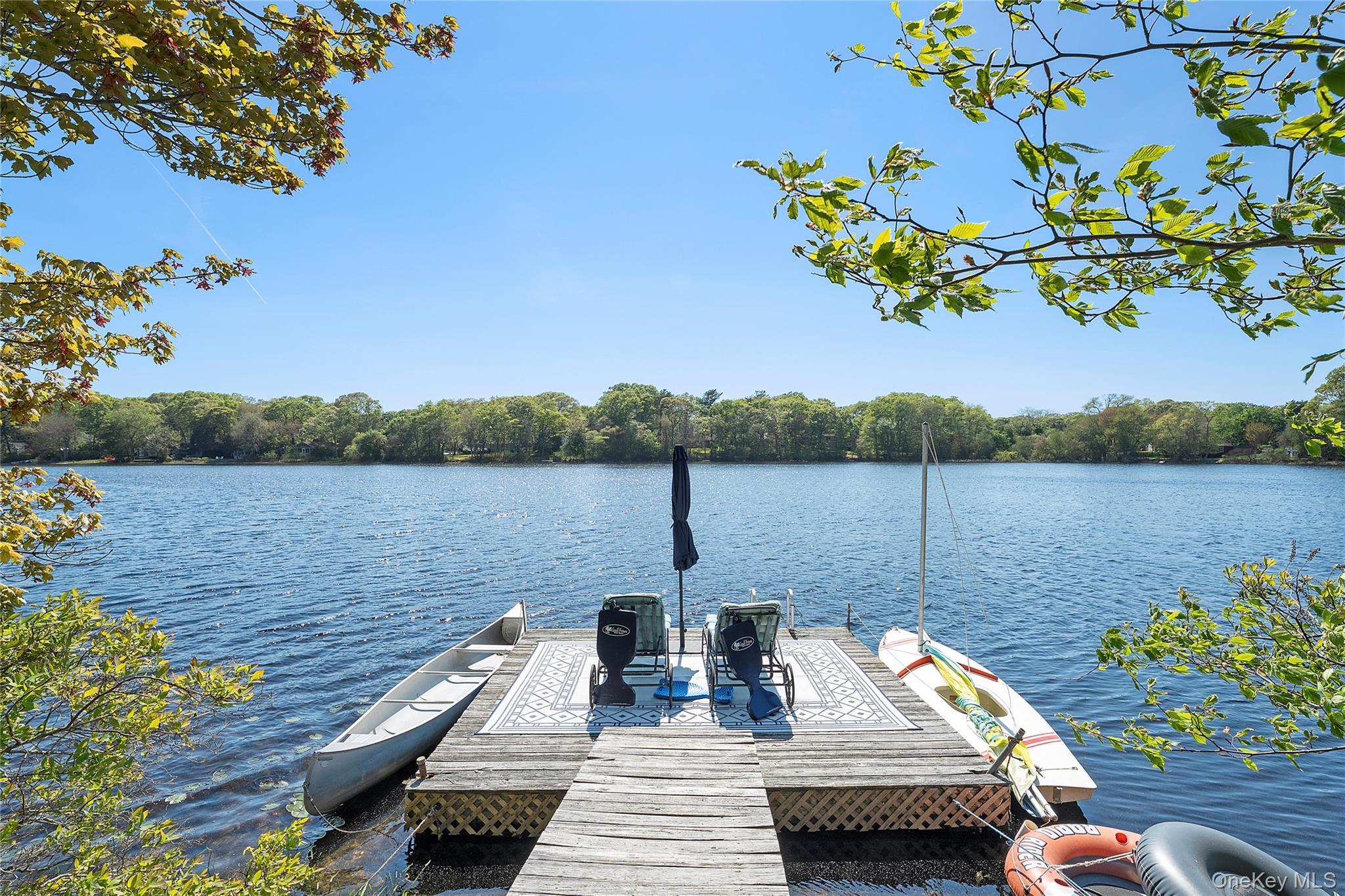 9 Lake View Ct