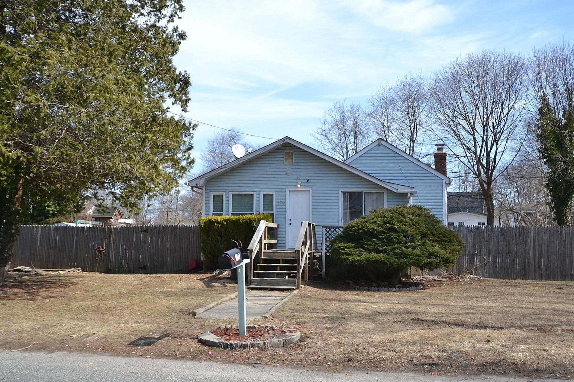 179 Lynbrook Drive, Mastic Beach, New York image 23
