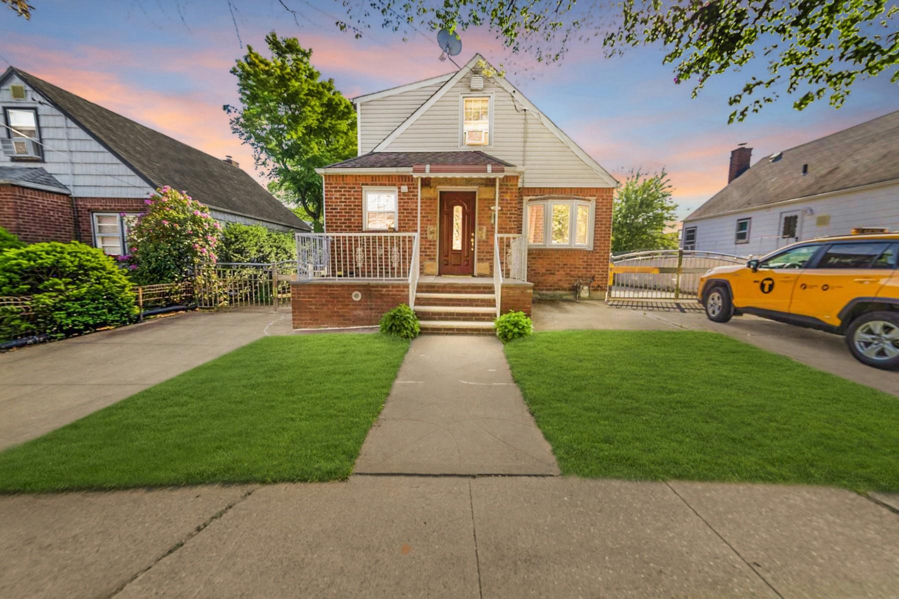 937 N 4th Street, New Hyde Park, New York image 1