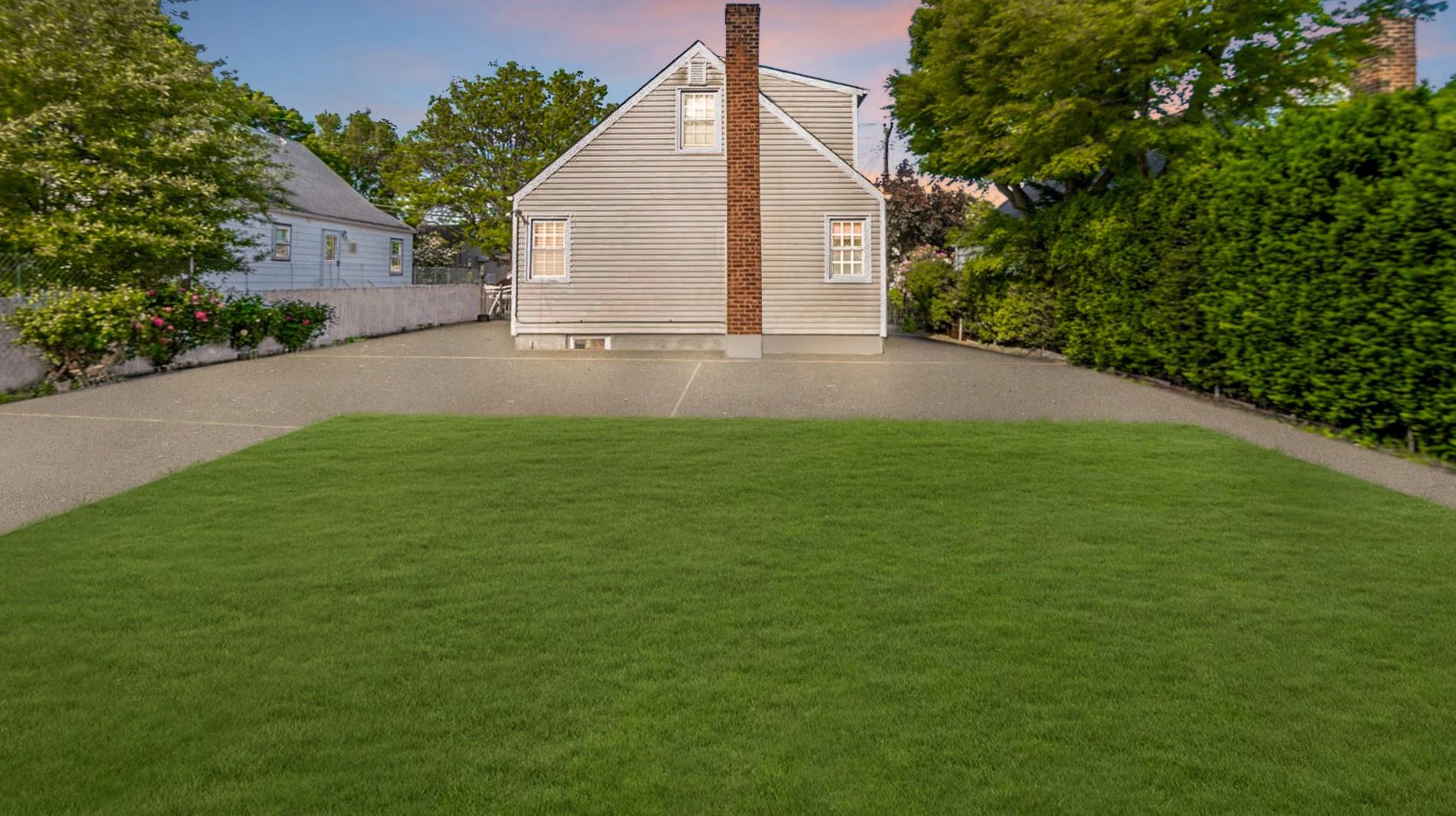 937 N 4th Street, New Hyde Park, New York image 3