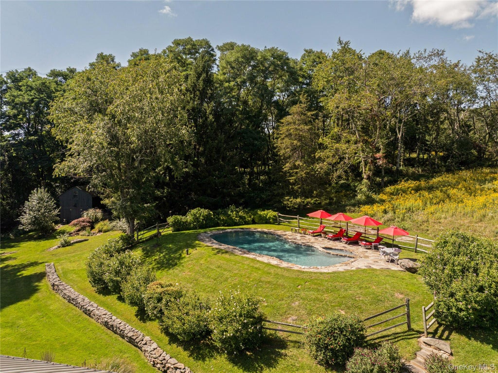 Photo of 823 N Quaker Hill Road, Pawling, NY 12564 (MLS # 1053203)