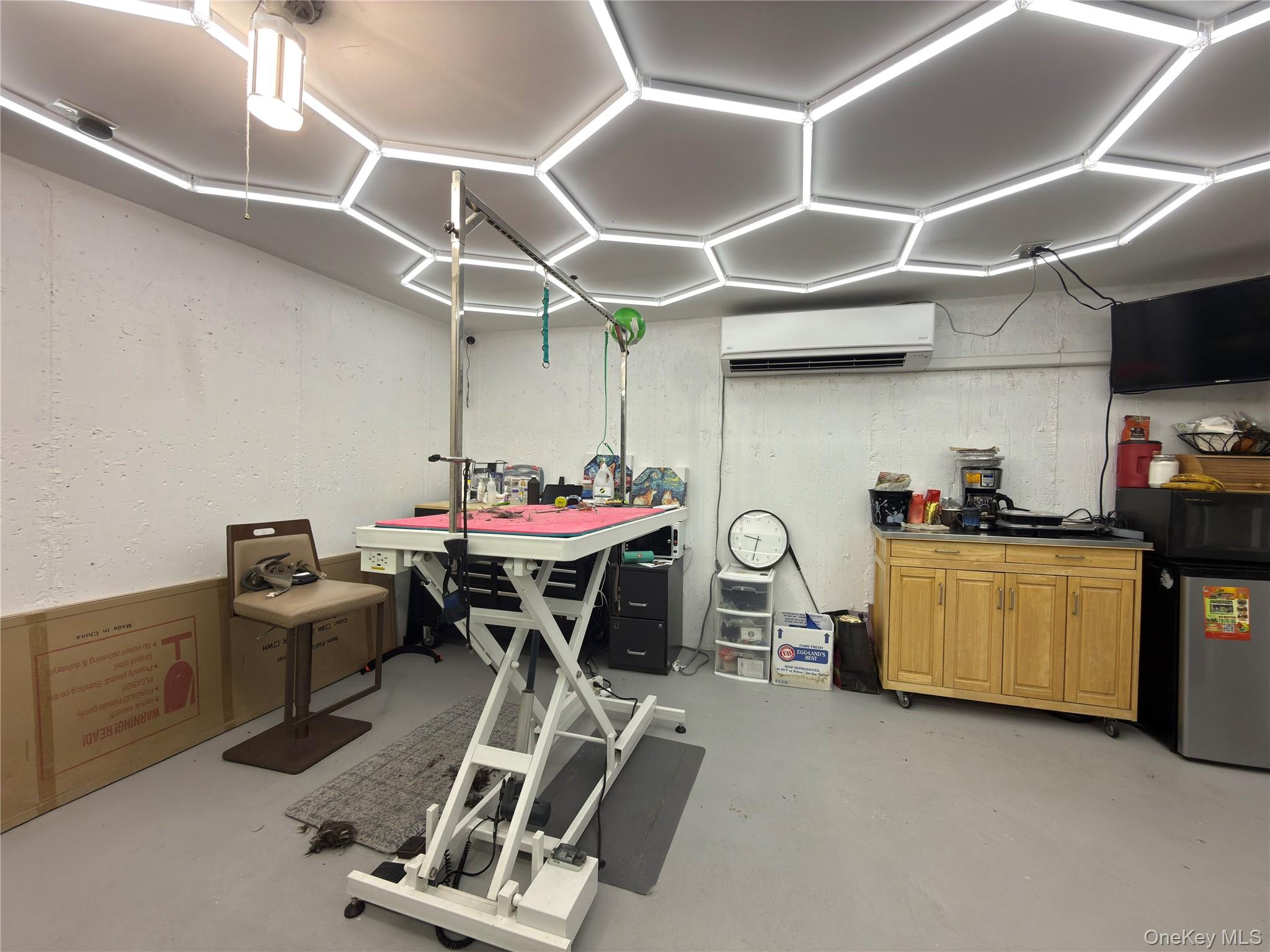 86-31 Whitney Avenue