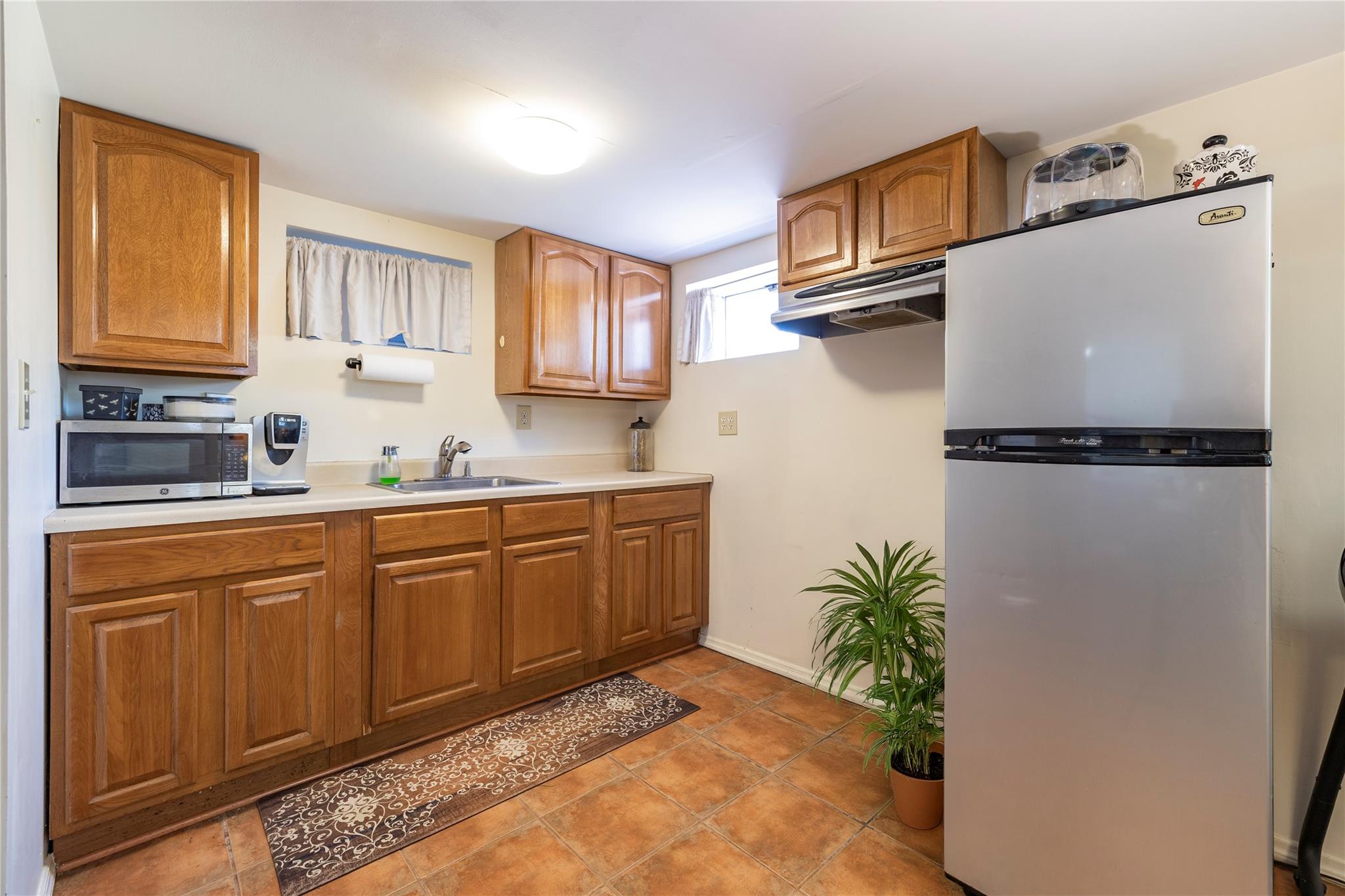 58 Chestnut Street, Lynbrook, New York image 5