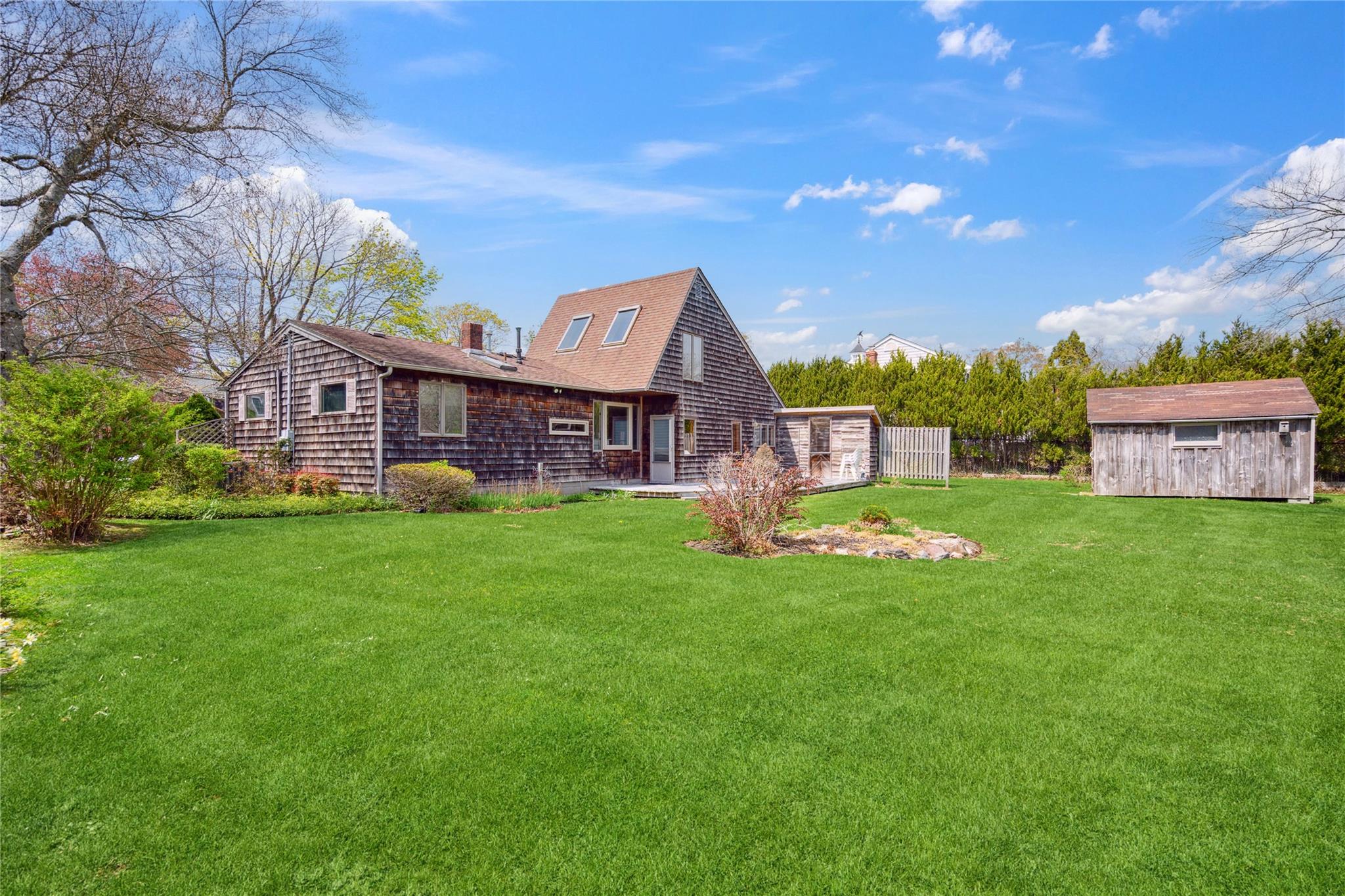 211 Bay Avenue, Bayport, New York image 30