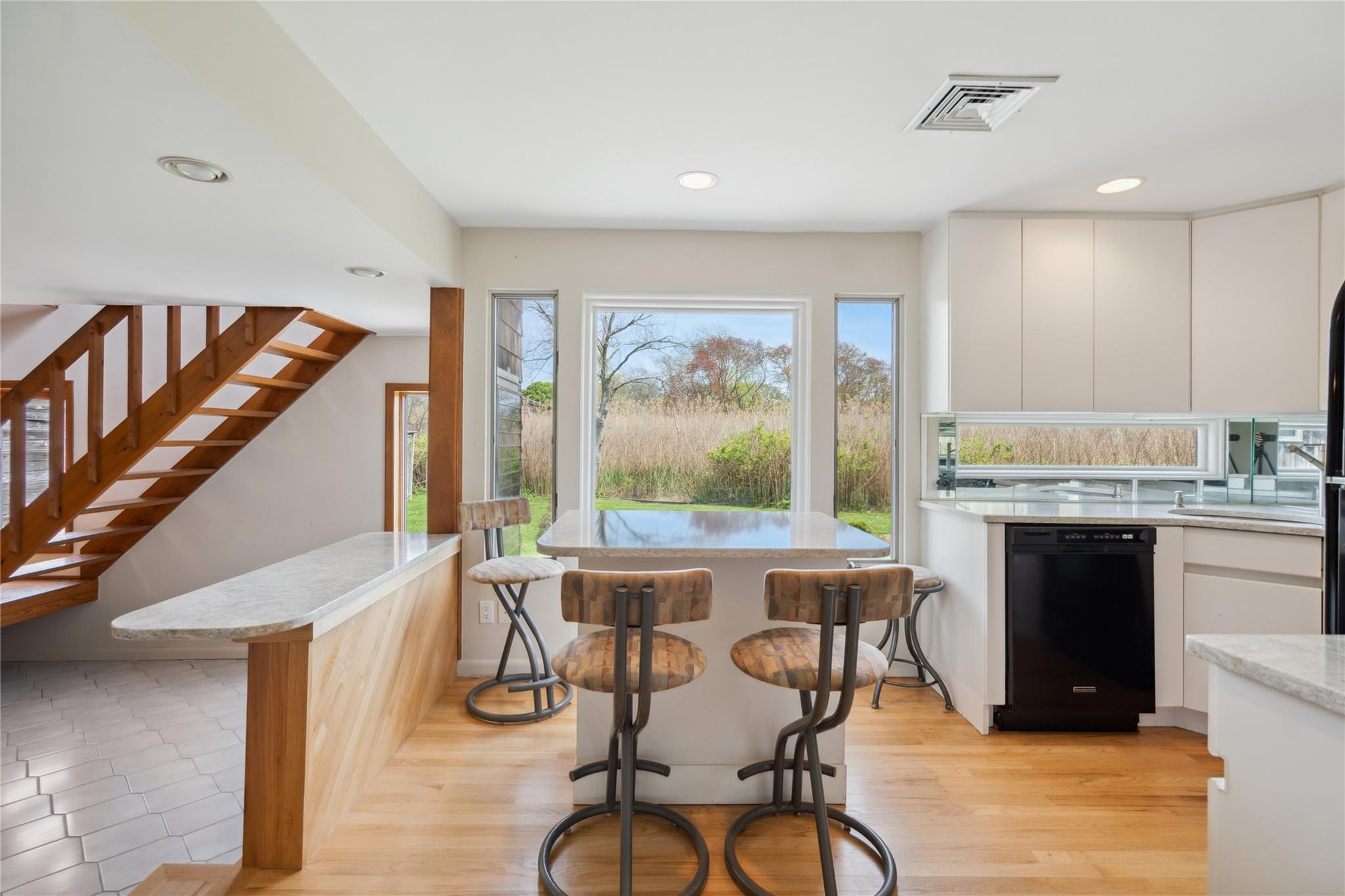 211 Bay Avenue, Bayport, New York image 11