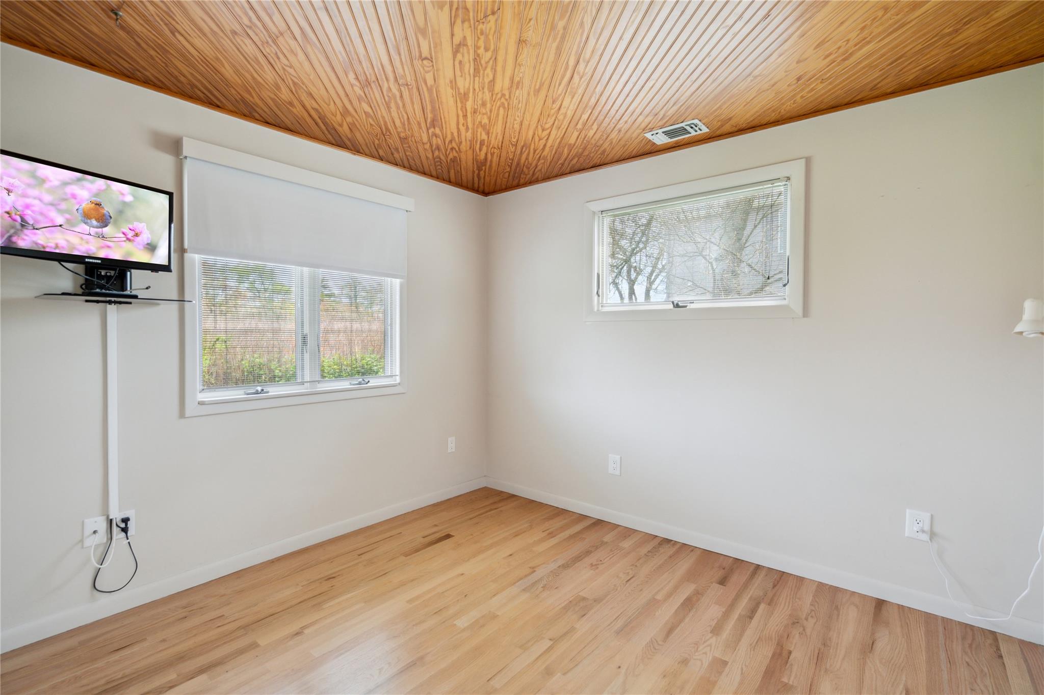 211 Bay Avenue, Bayport, New York image 22