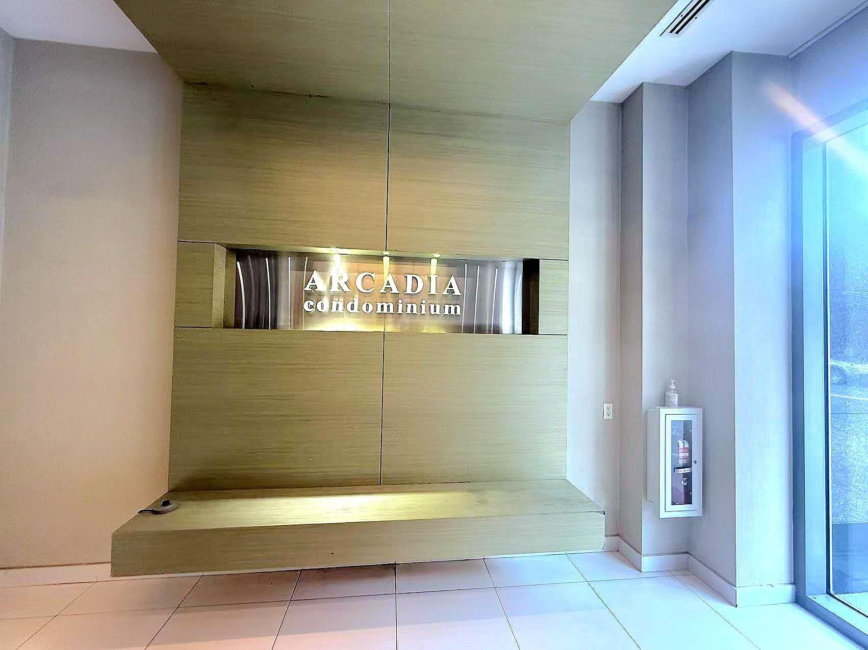 42-35 Main Street 8H