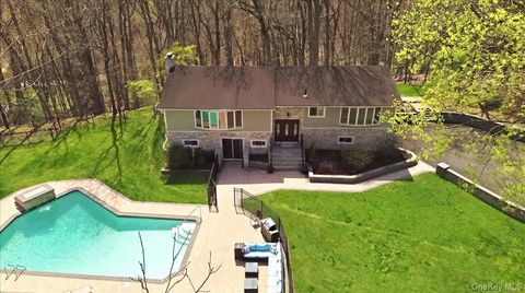 Homes For Sale - 263 Oyster Bay Road<br/> Mill Neck, NY 11765