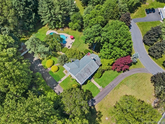 1 FINNEGAN LN, MONTEBELLO, NY 10901 - Image d2e0e5715ec20caa48a3476affaa1d9b/1315049863
