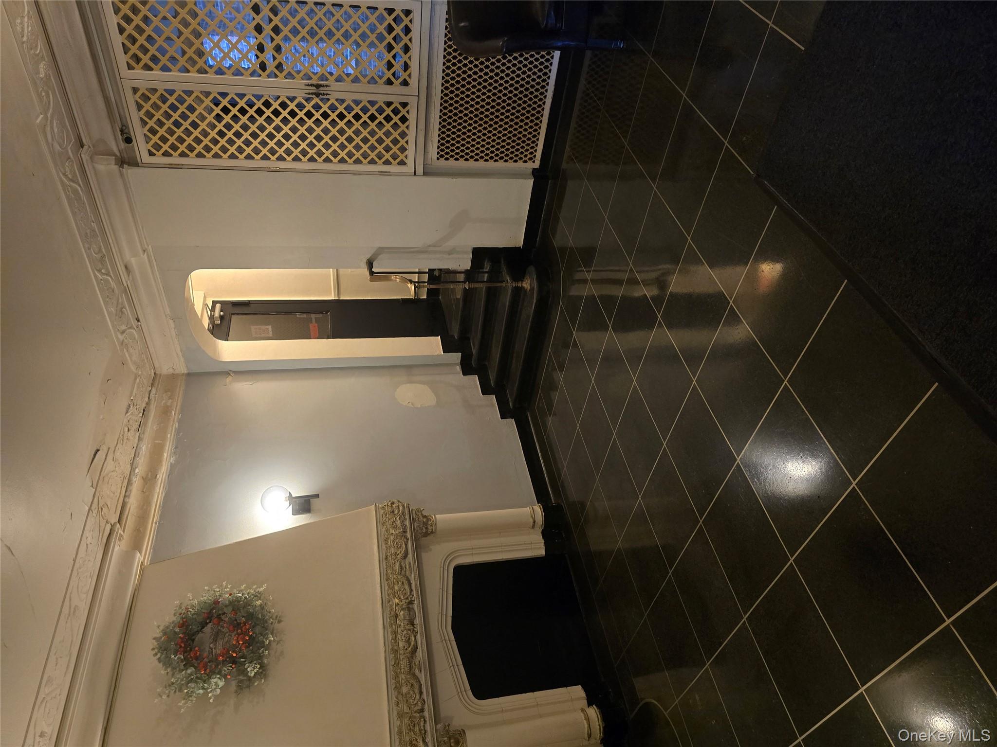 141 Woodmere Boulevard 6C