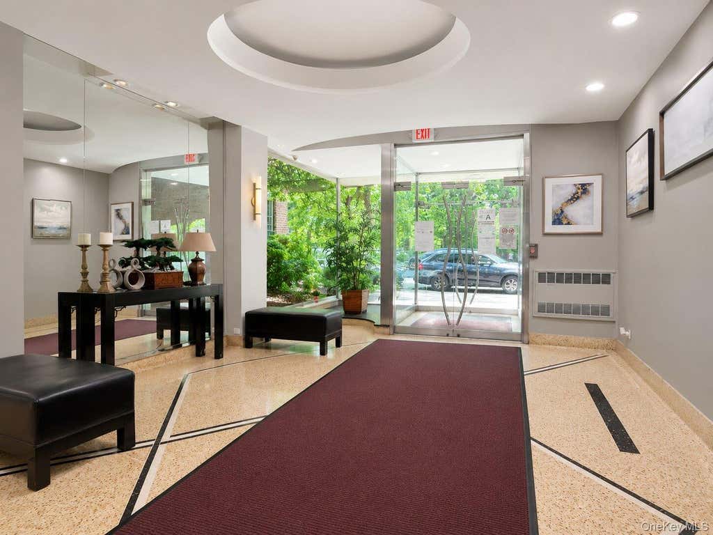Photo of 4295 Webster Avenue #2D, Bronx, NY 10470 (MLS # 1008851)