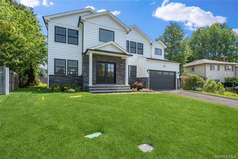 15 Lorraine Street Syosset NY 11791