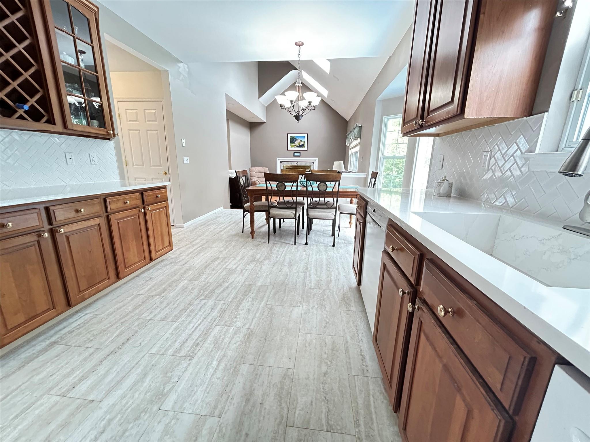 25 Willowbend Lane, Holtsville, New York image 6
