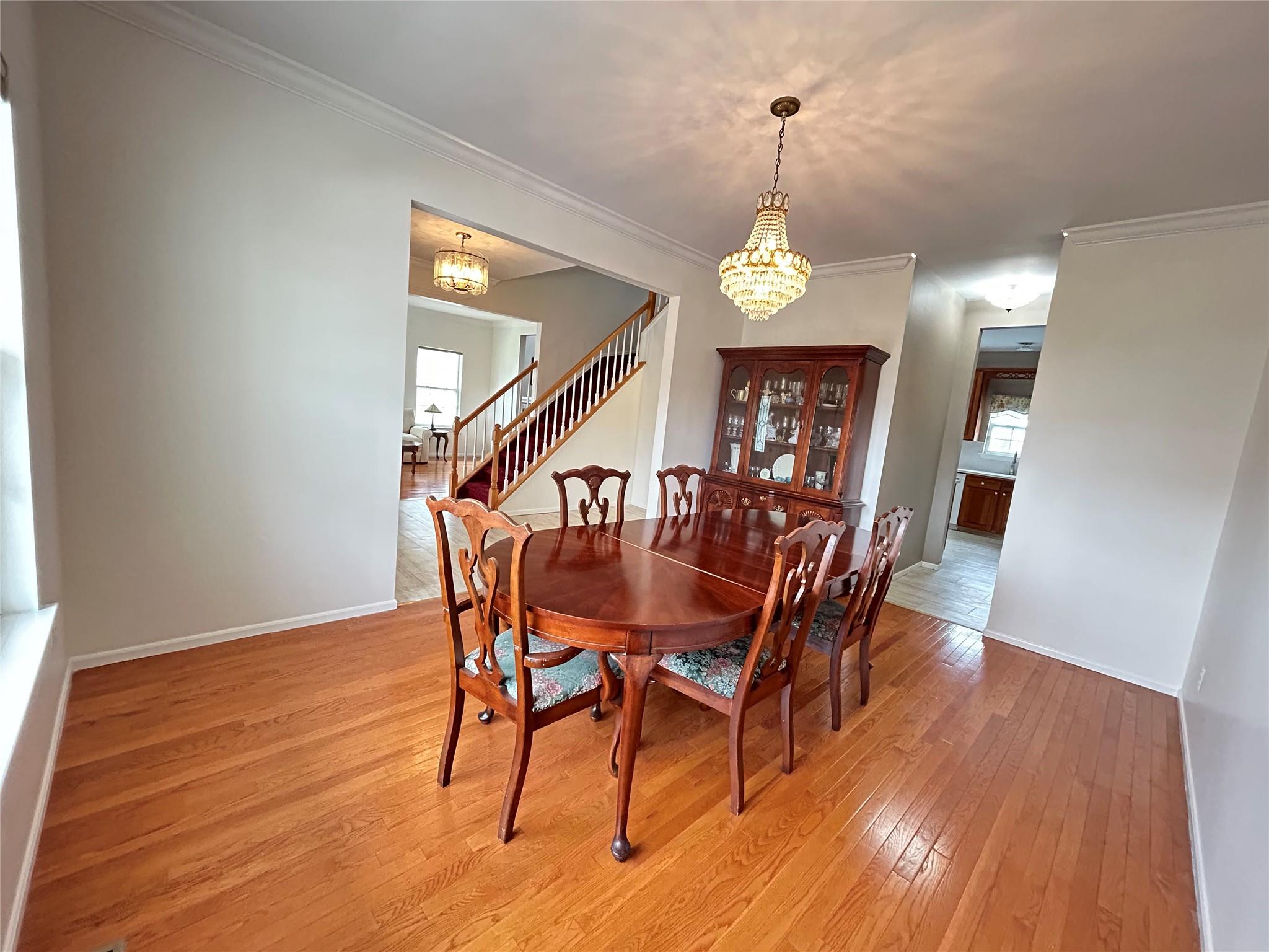 25 Willowbend Lane, Holtsville, New York image 7