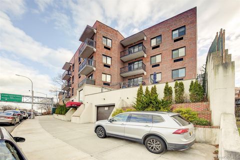 Condo For Sale - 135-46 Grand Central Parkway #4C<br/> Queens County, Briarwood, NY 11435