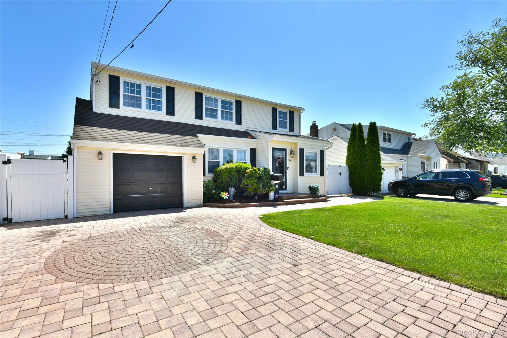 3680 Stokes Avenue - Photo 2