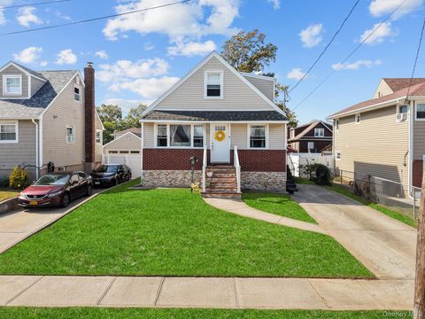 Photo of 310 Miller Avenue, Freeport, NY 11520 (MLS # 926794)