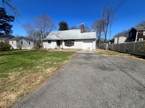 84 Hiawatha Drive, Brightwaters, NY 11718 - MLS#: 846784