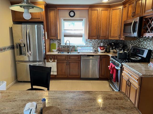 295 Ivy Avenue, Westbury, New York image 3