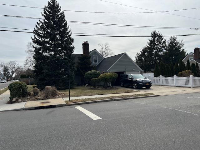295 Ivy Avenue, Westbury, New York image 15
