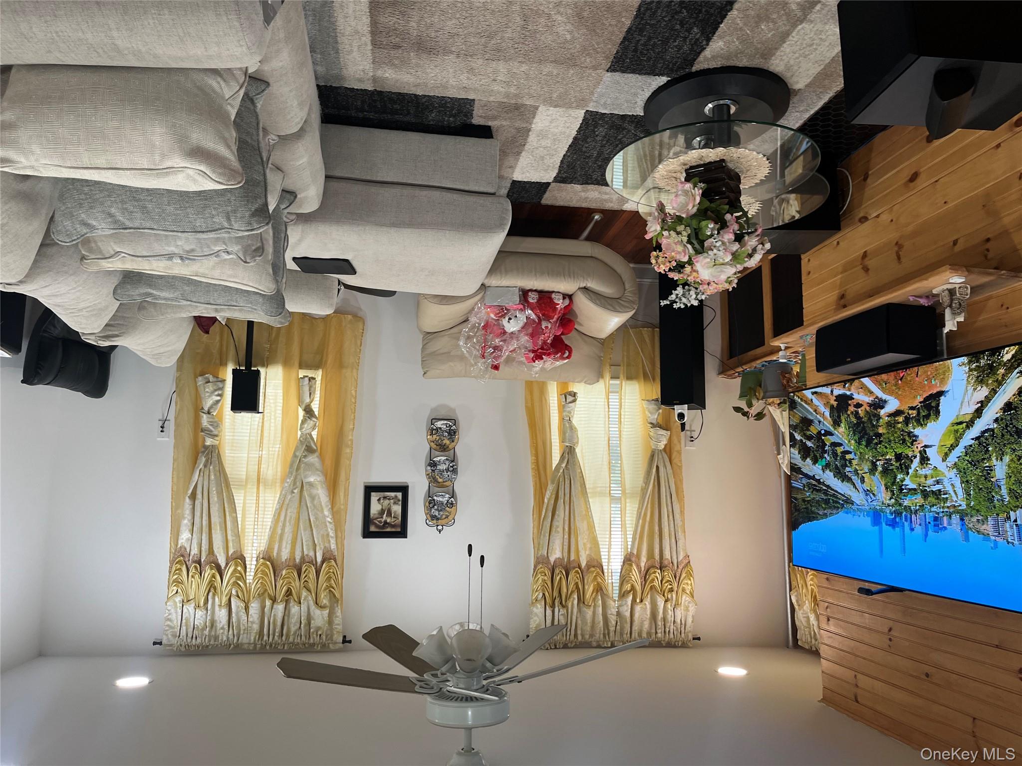 149 W Kingsbridge Road