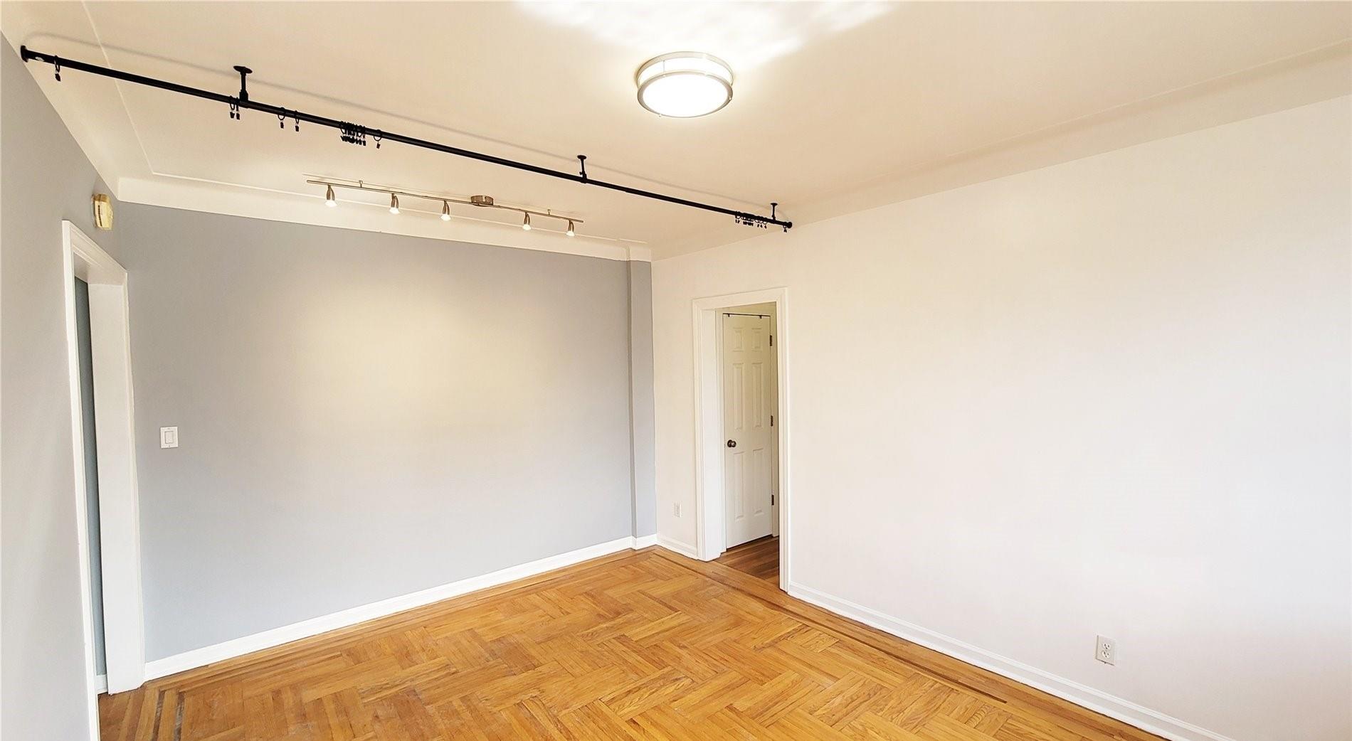 62-64 Saunders Street #4F, Rego Park, New York image 5