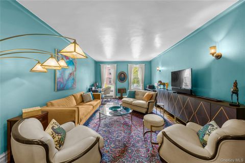 Photo of 35-05 72nd Street #2E, Jackson Heights, NY 11372 (MLS # 931170)