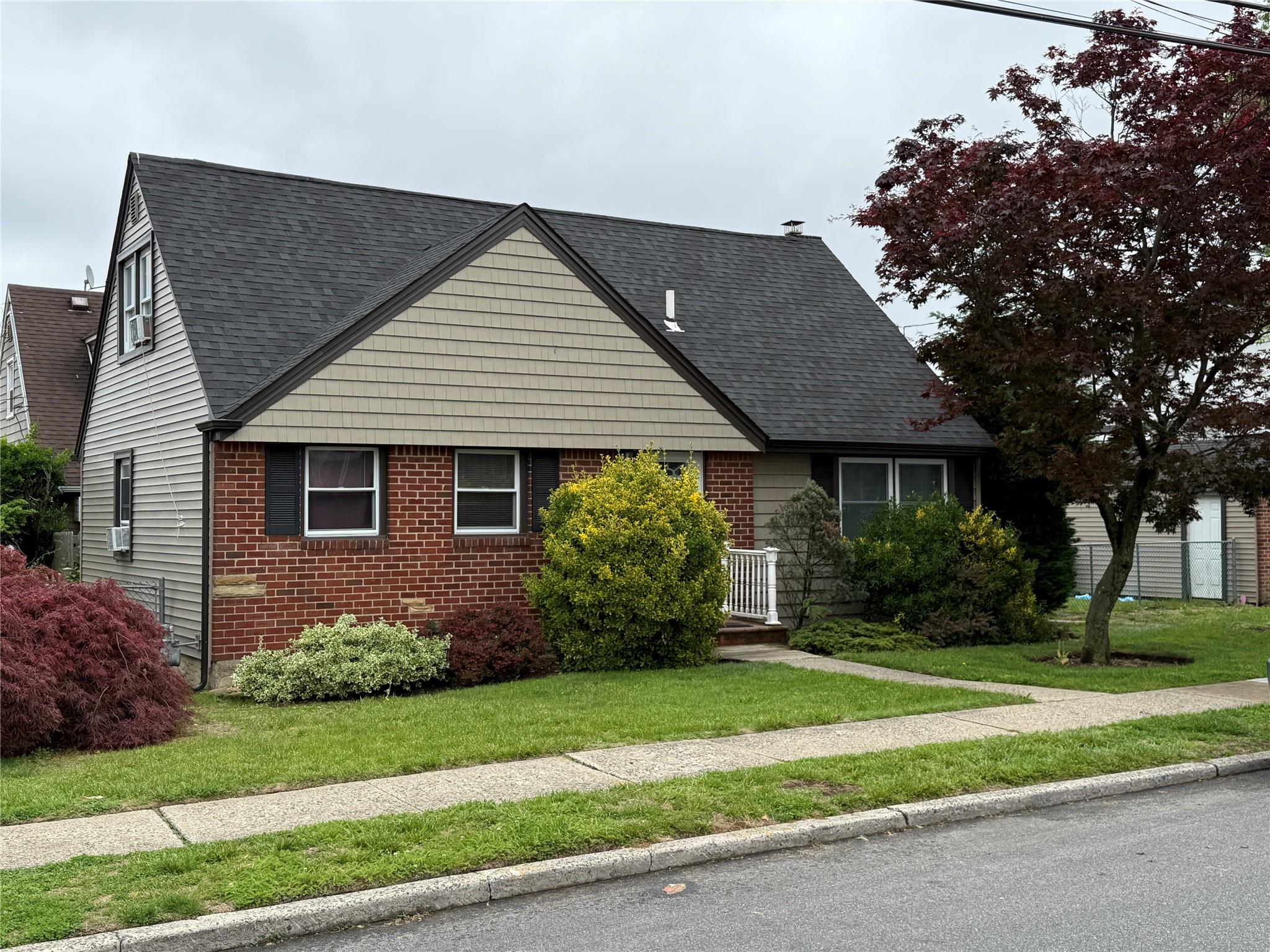 389 Kirkman Avenue, Elmont, New York image 1