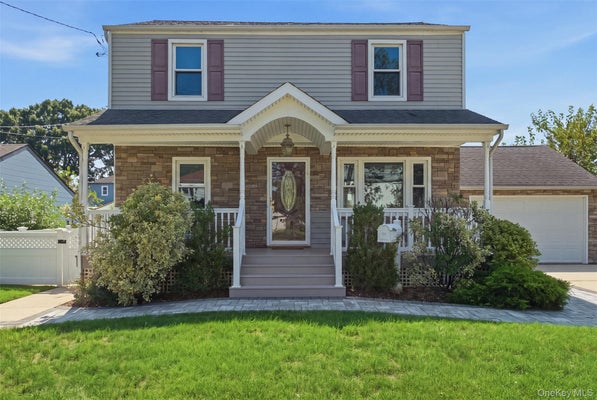 2226 3RD ST, EAST MEADOW, NY 11554 - Image d3233fdbcd763d1d03f37e73cc6a0fee/617122742