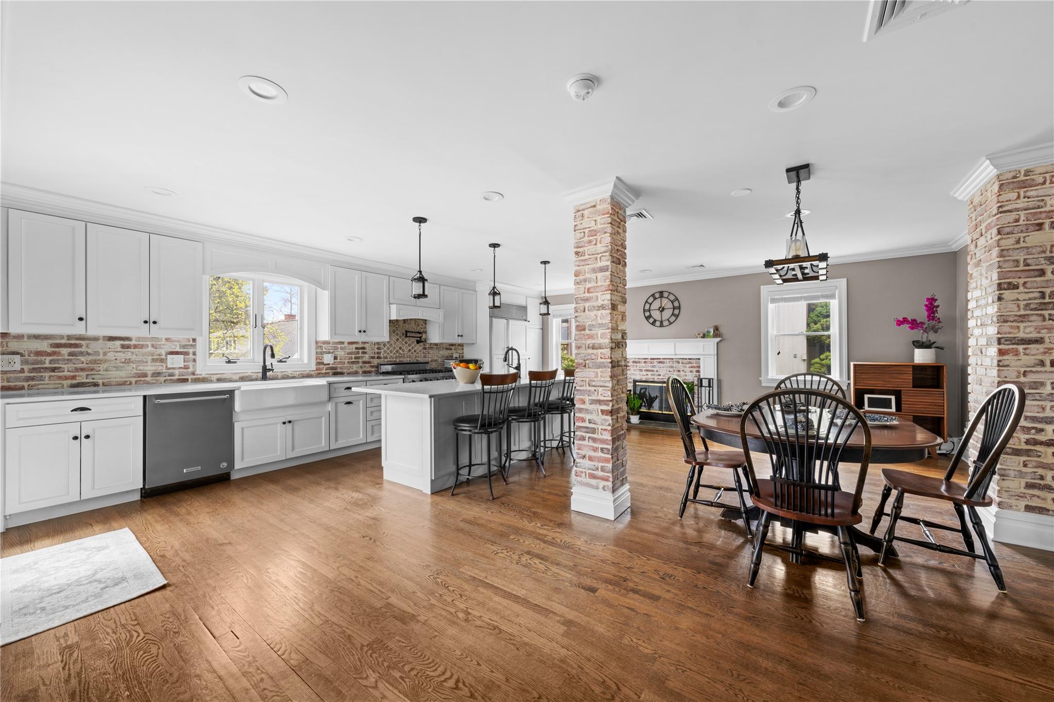 49 Walnut Street, Pleasantville, New York image 10