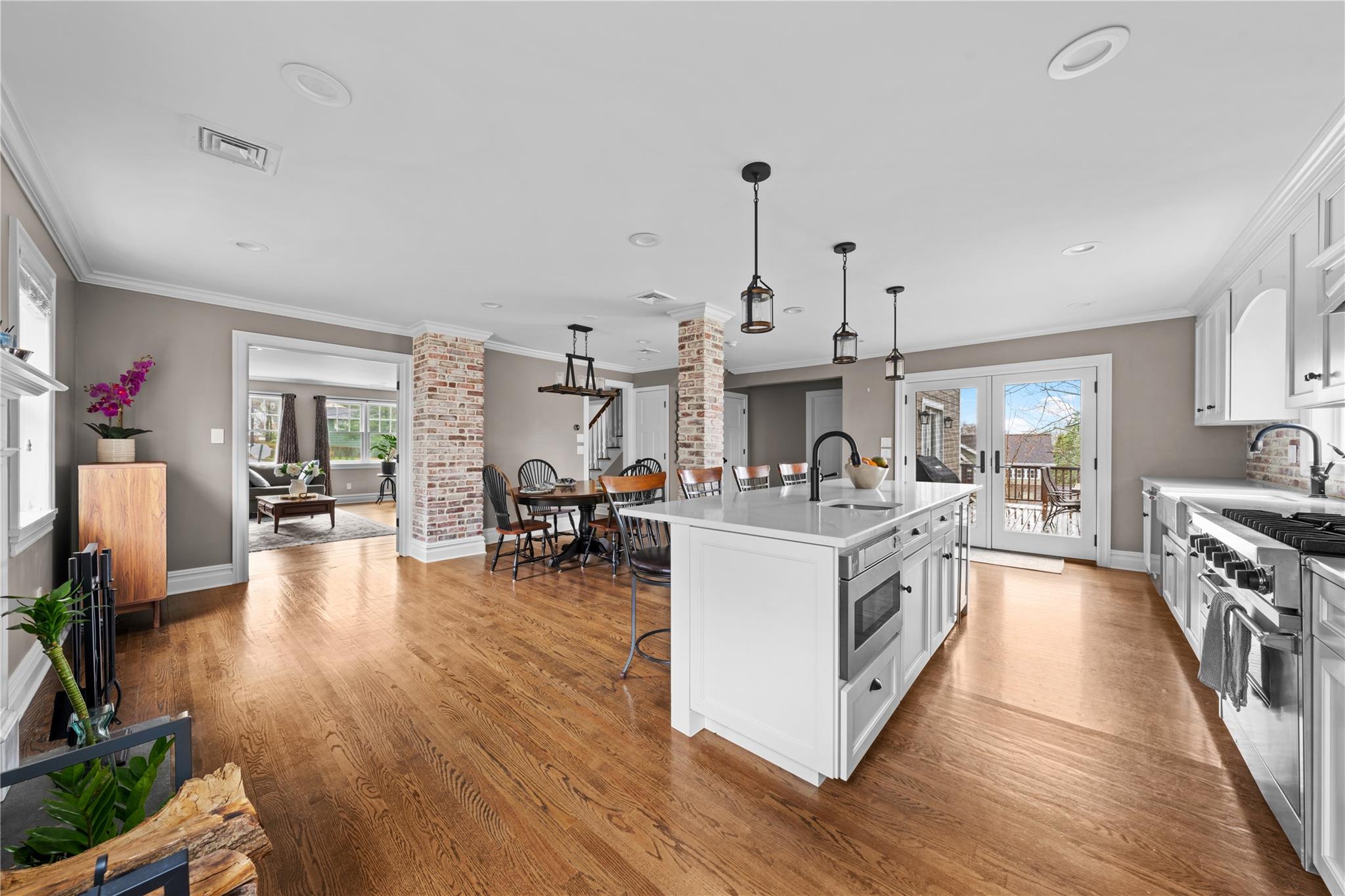 49 Walnut Street, Pleasantville, New York image 7