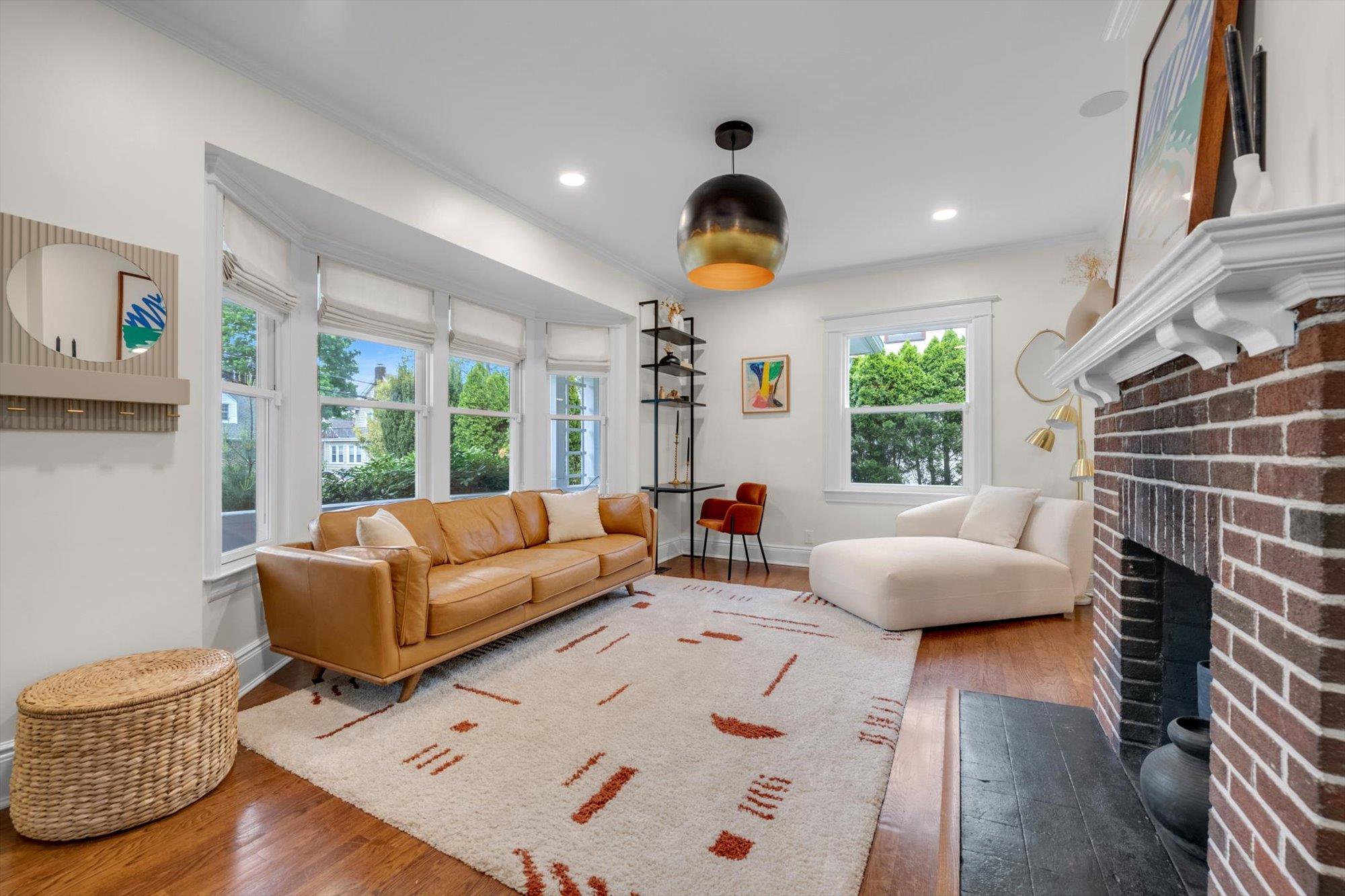 48 Hillcrest Avenue, Manhasset, New York image 8