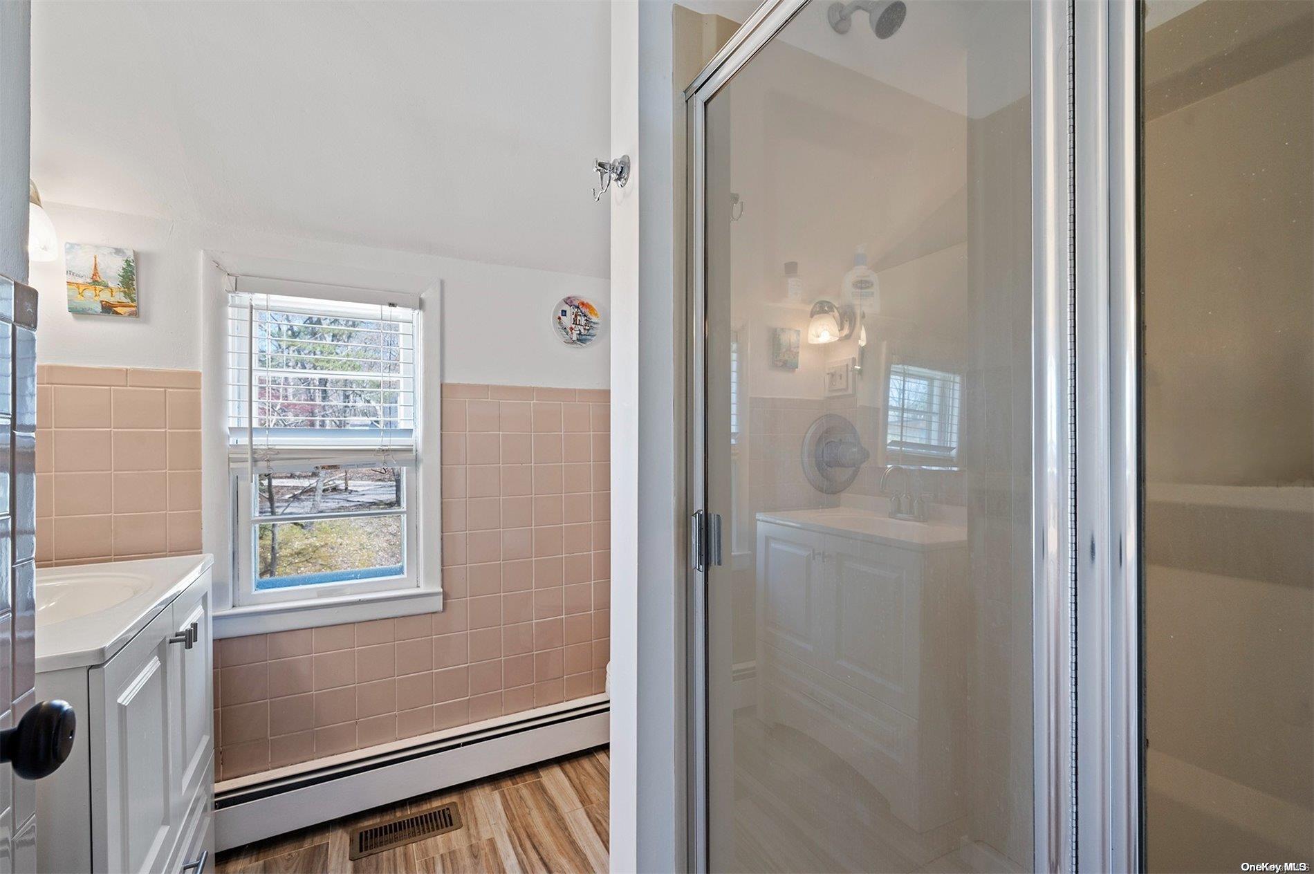 2 Doris Lane, Southampton, New York image 24
